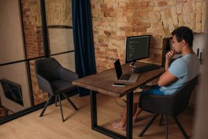 Should you go into business with a partner or alone