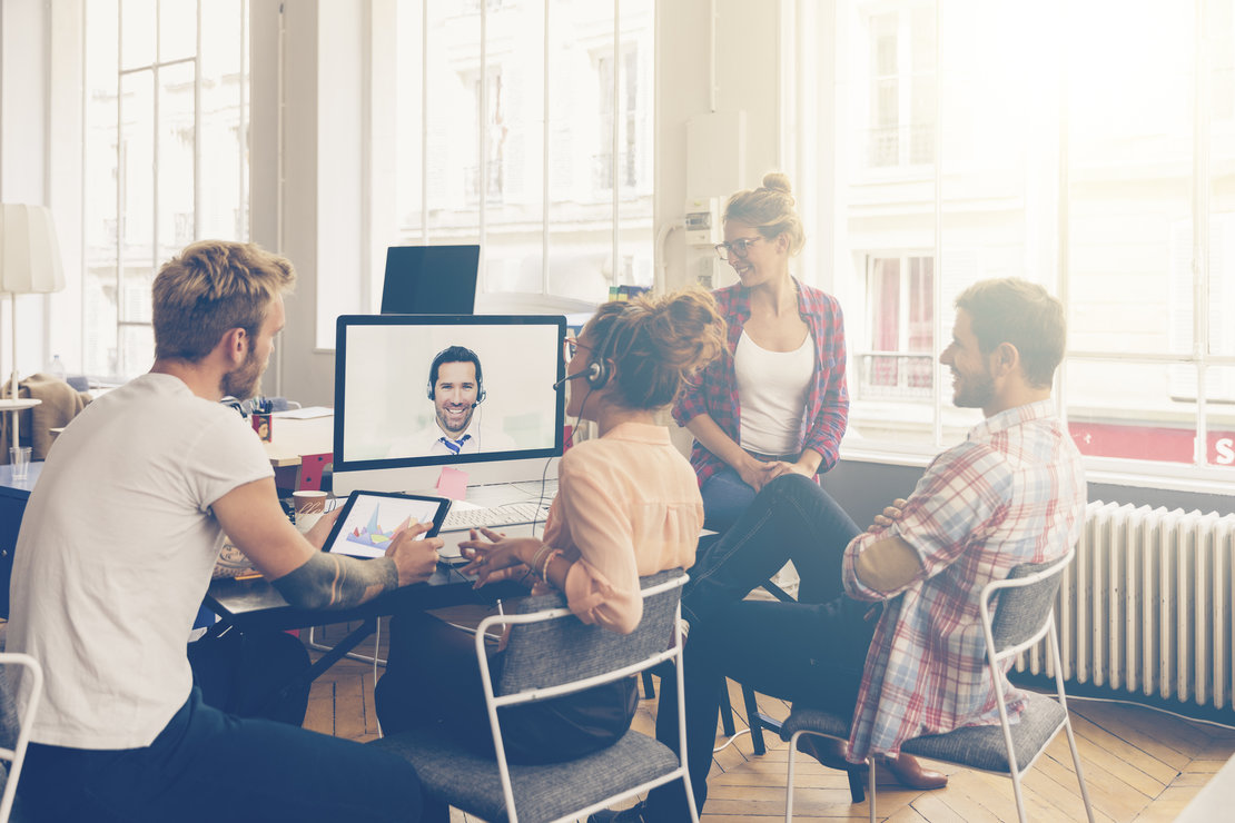 7 Tips & Tools to Successfully Manage a Remote Team - StartUp Mindset