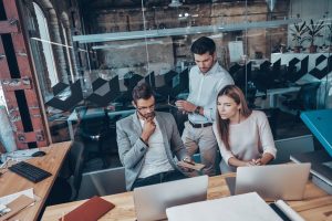 Pros and Cons of a Subscription Business Model