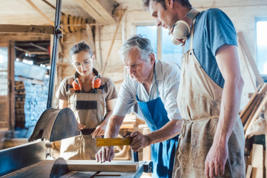 Should You Start a Family Business? Here Are 6 Things to Consider.