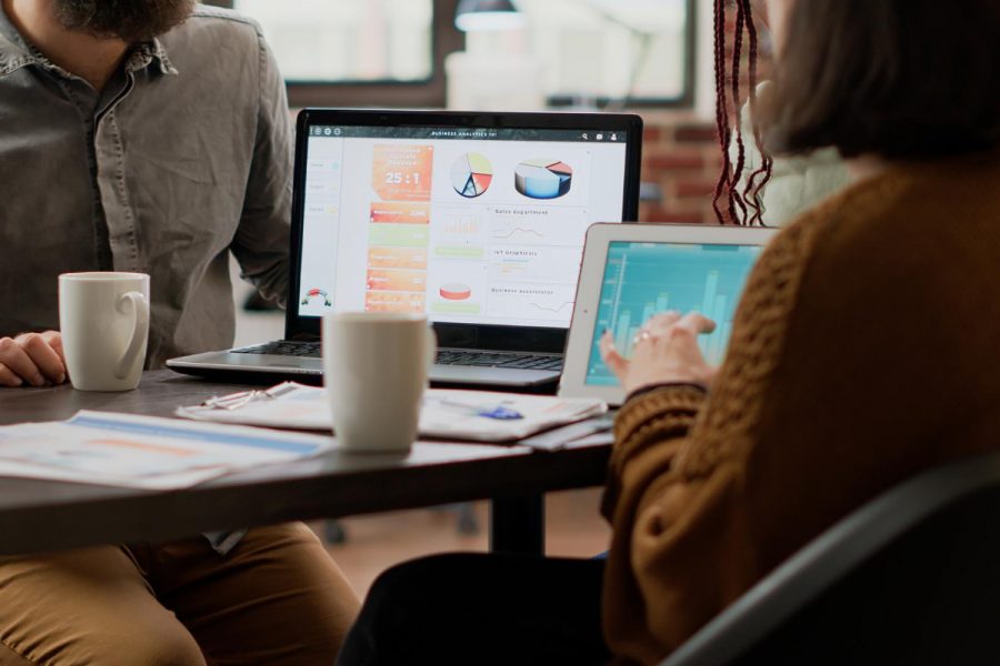 B2B vs. B2C Marketing: 6 Key Differences to Understand